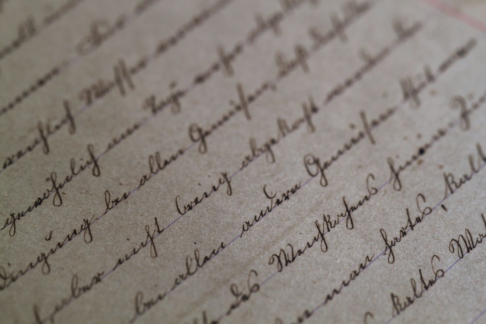 Canon EOS 500D (EOS Rebel T1i / EOS Kiss X3) sample photo. Texture, handwriting, sütterlin photography