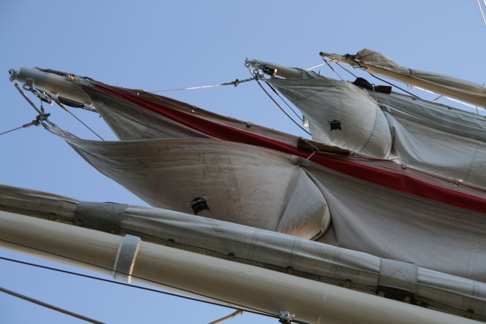 Canon EOS 400D (EOS Digital Rebel XTi / EOS Kiss Digital X) sample photo. Sail, sailing boat, sailing photography