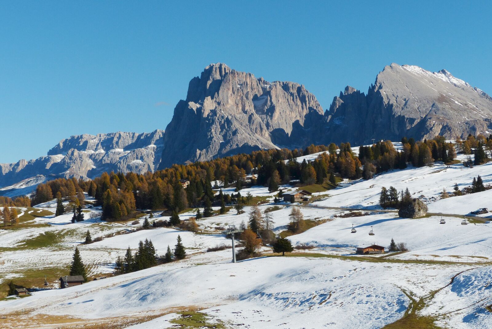 Panasonic Lumix DMC-FZ200 sample photo. Seiser alm, sassolungo, breitkofel photography