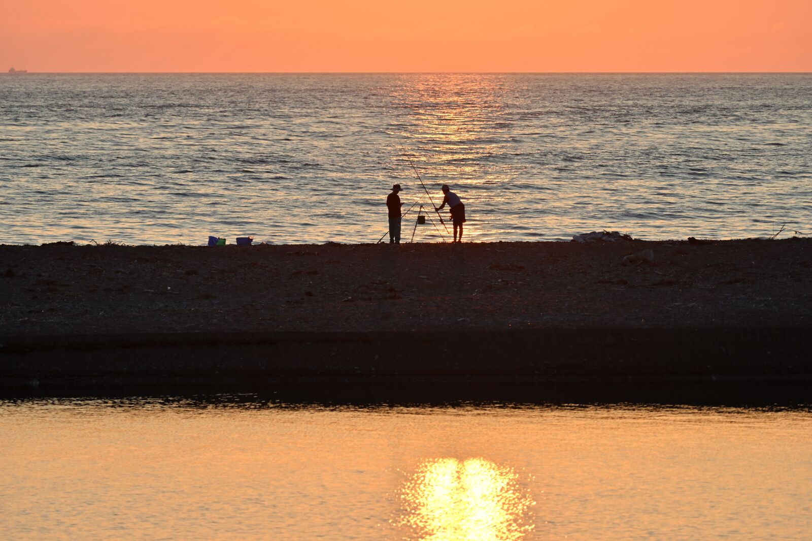 Nikon Z6 sample photo. Sunset, sea, couple photography