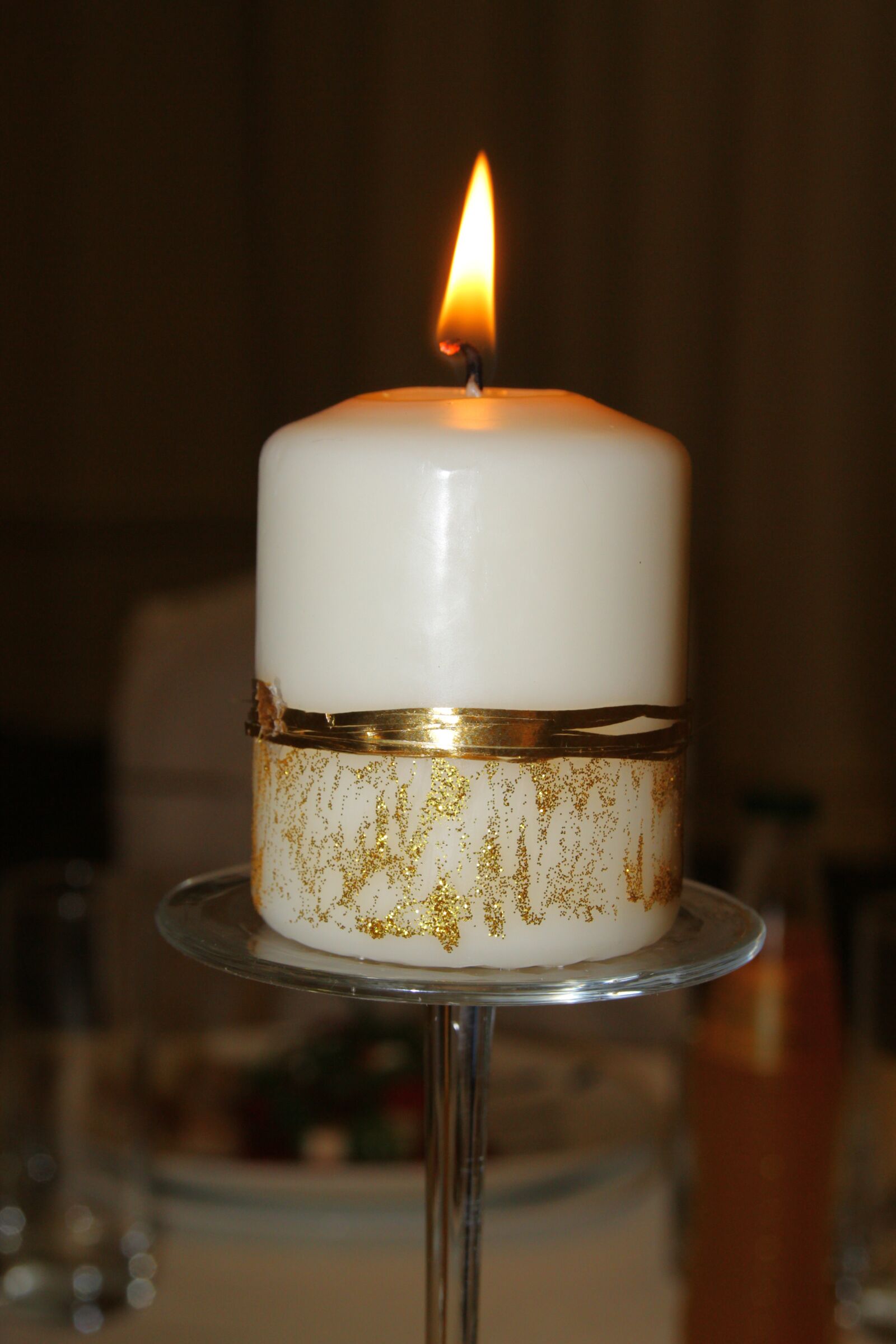 Canon EOS 7D sample photo. Candles, gold, wedding photography