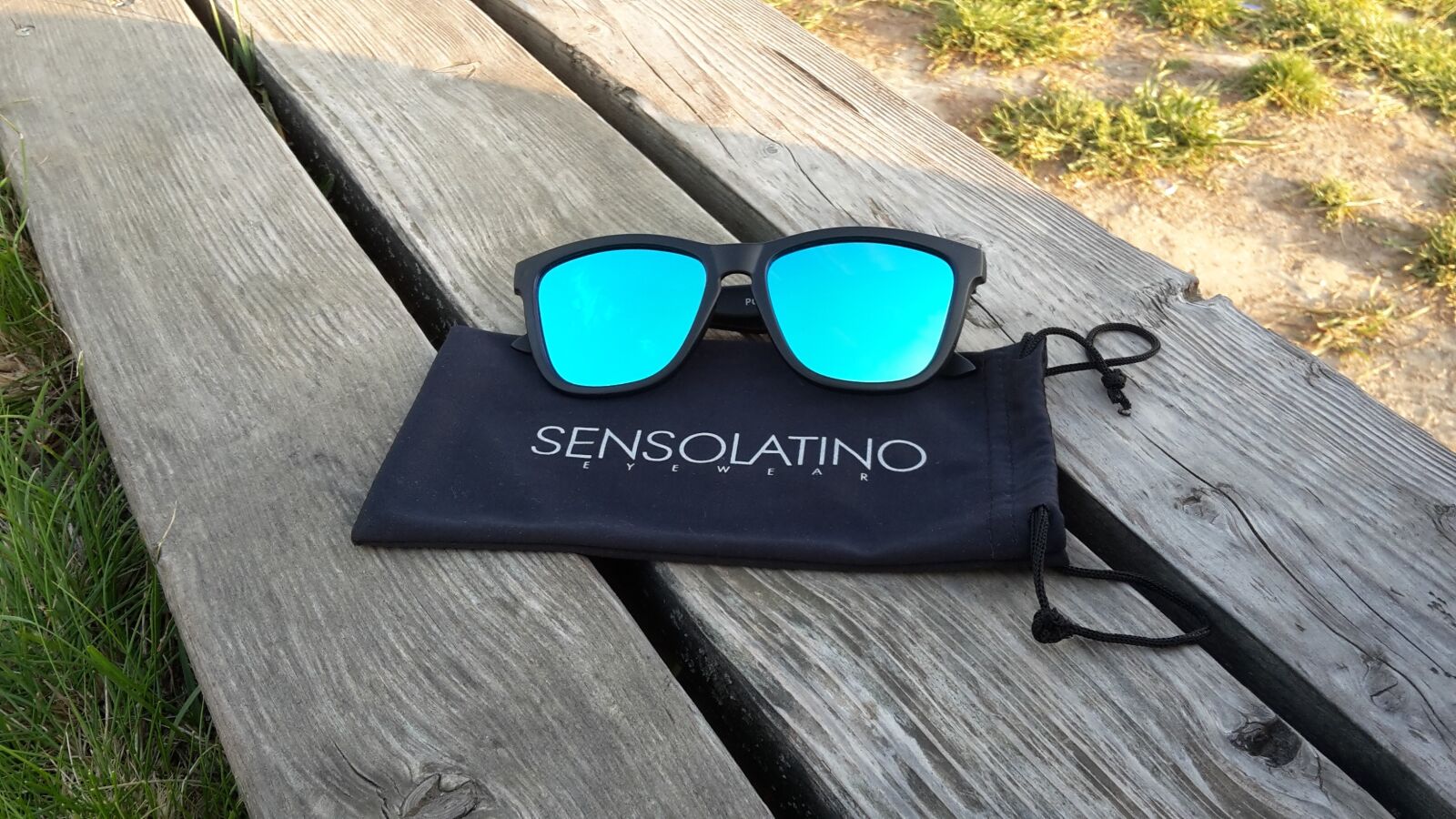 Samsung Galaxy S5 Mini sample photo. Sensolatino, sunglasses, glasses photography