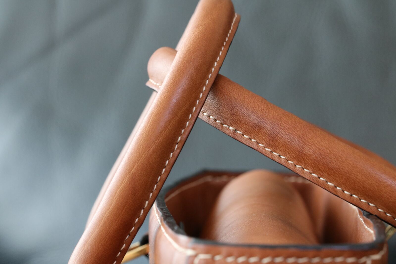 Canon EOS 750D (EOS Rebel T6i / EOS Kiss X8i) sample photo. Leather craft, handbags, hobby photography