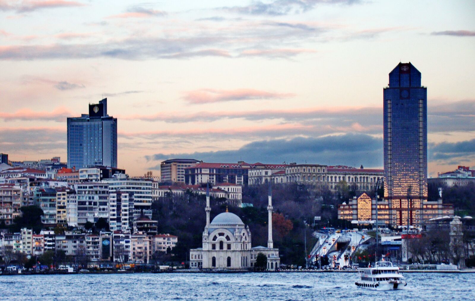 Sony Cyber-shot DSC-H50 sample photo. Turkey, bosphorus, strait photography