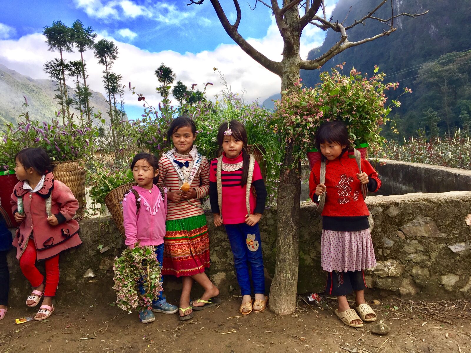 iPhone 6 Plus back camera 4.15mm f/2.2 sample photo. Ethnic, children photography