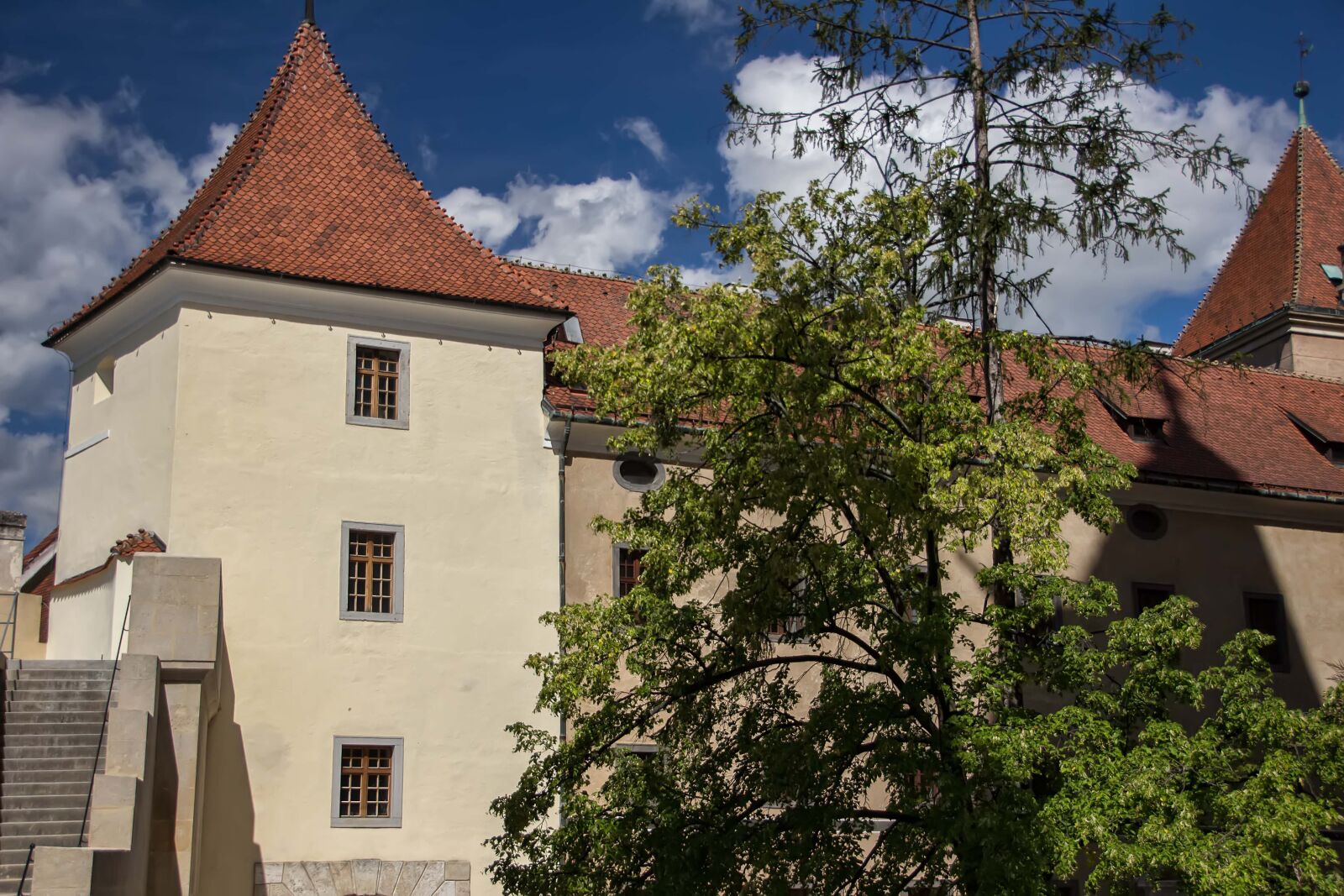 Canon EOS 600D (Rebel EOS T3i / EOS Kiss X5) sample photo. Bojnice, lock, slovakia photography