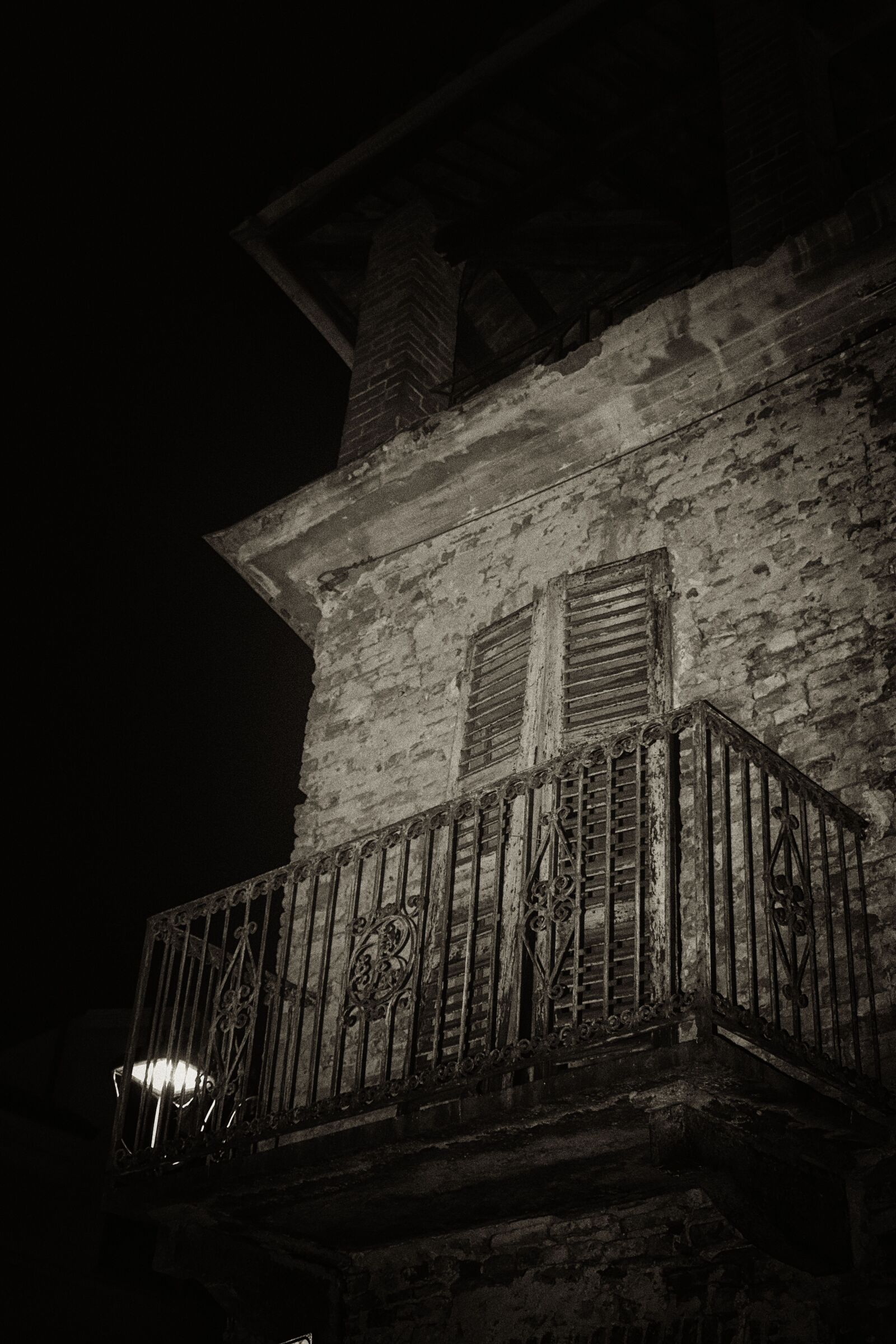 Nikon D3500 sample photo. Dark, darkness, night photography