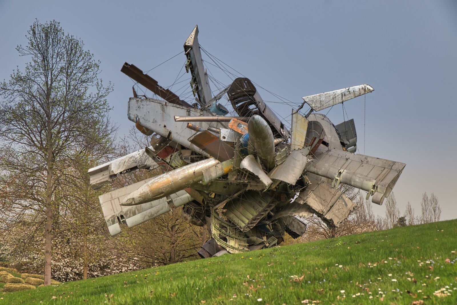 Canon EF-S 18-135mm F3.5-5.6 IS USM sample photo. Sculpture, sculpture park photography