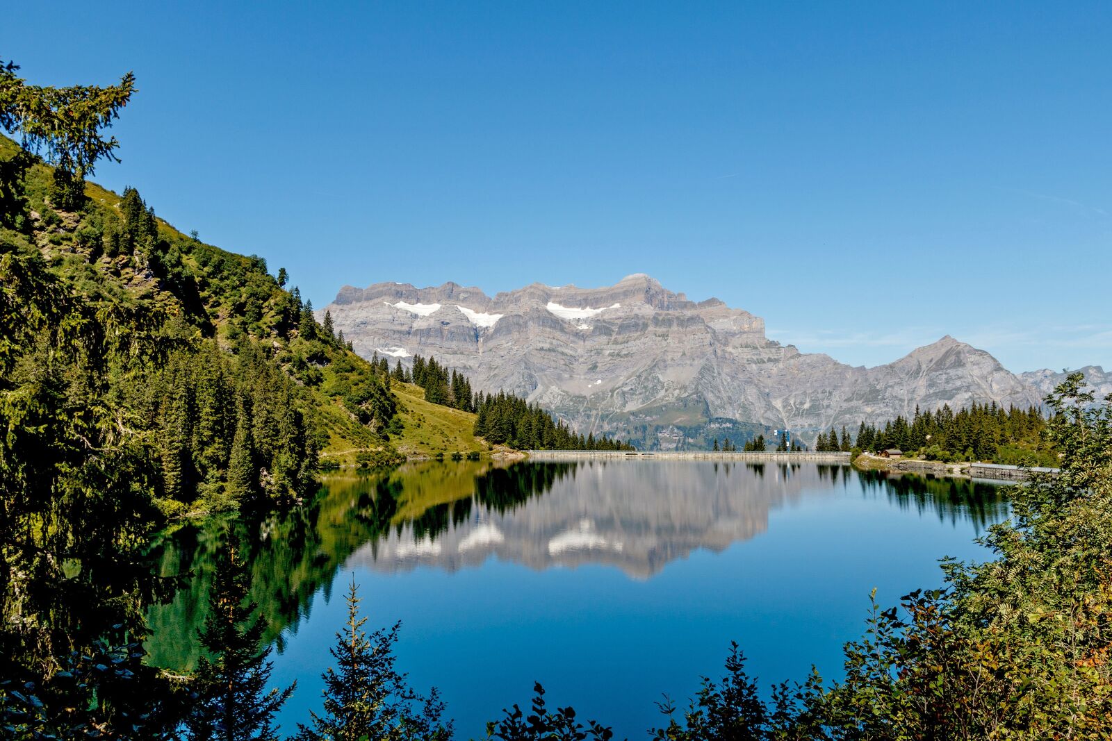 Canon EF-S 10-22mm F3.5-4.5 USM sample photo. Switzerland, mountains, bergsee photography