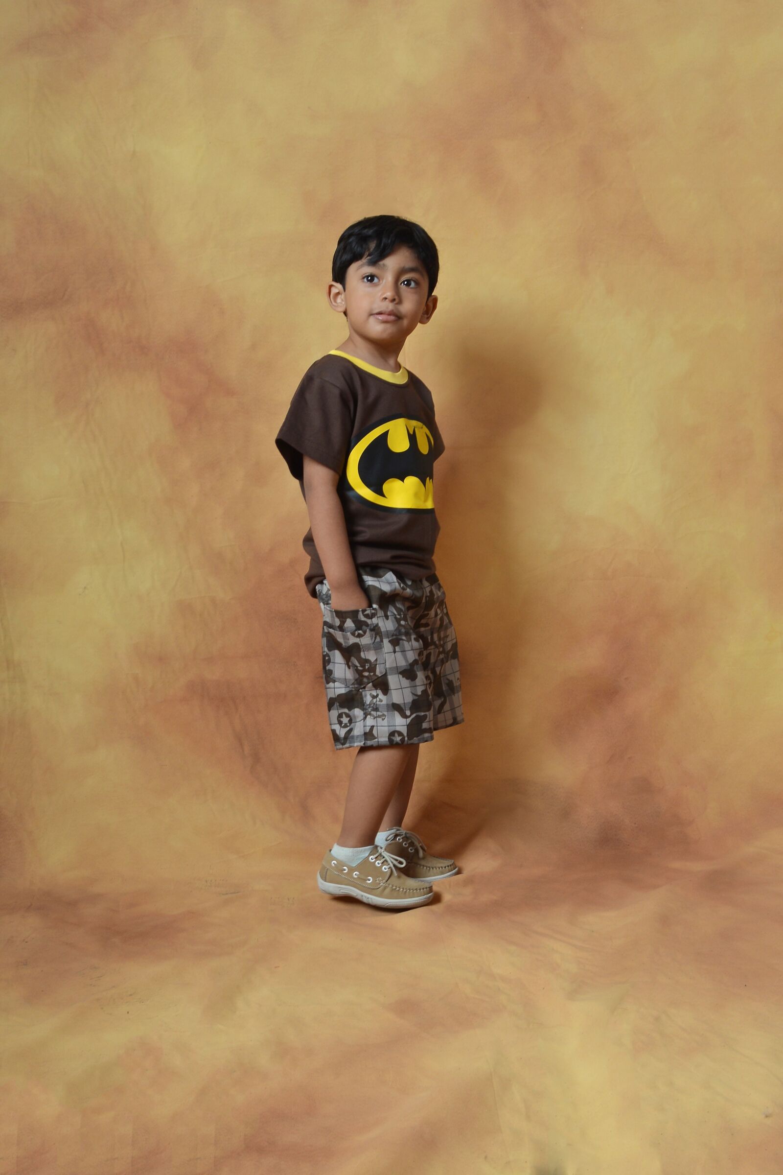 Nikon D3200 sample photo. Child, look, young photography