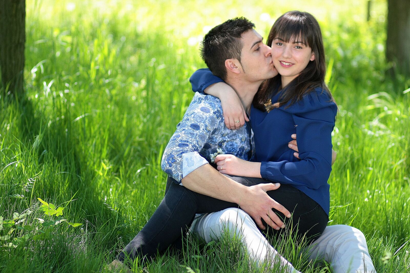 Canon EOS 450D (EOS Rebel XSi / EOS Kiss X2) sample photo. Couple, love, kiss photography