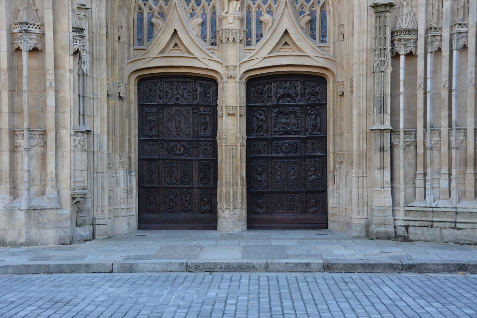 Nikon D7100 sample photo. Door, wood, cathedral photography