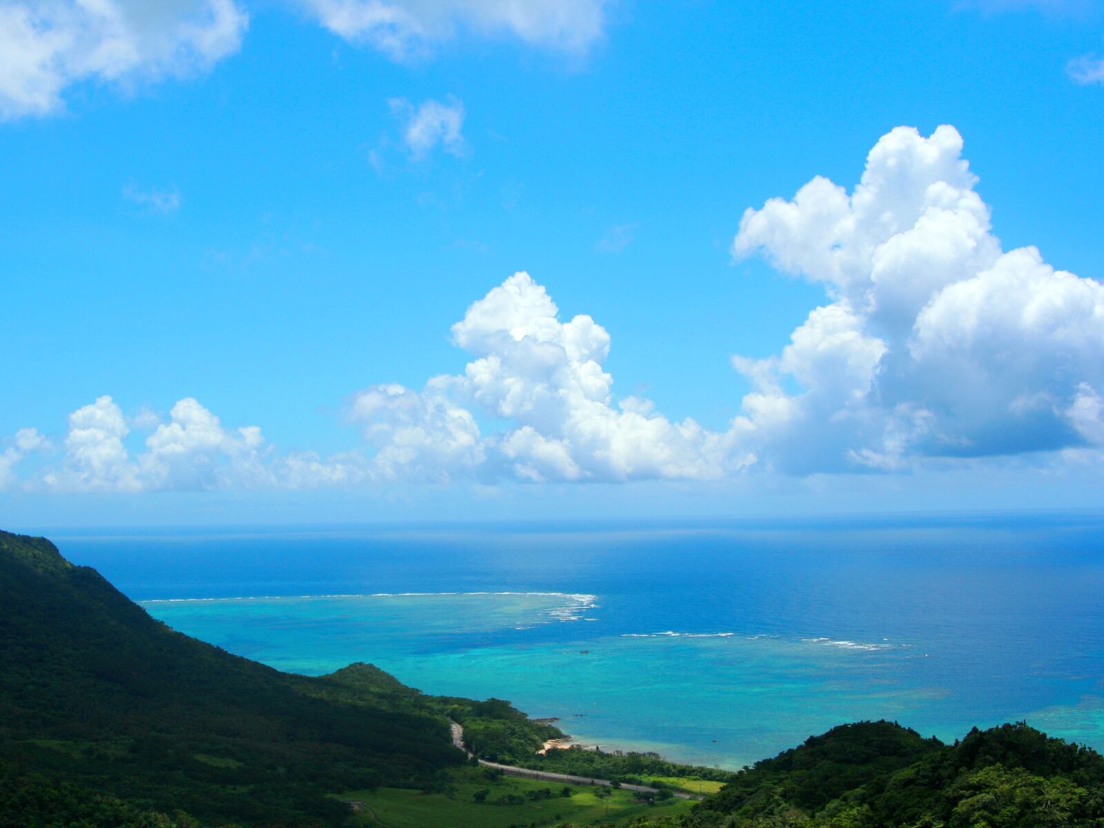 Canon EOS 350D (EOS Digital Rebel XT / EOS Kiss Digital N) sample photo. Ishigaki island, coral reefs photography