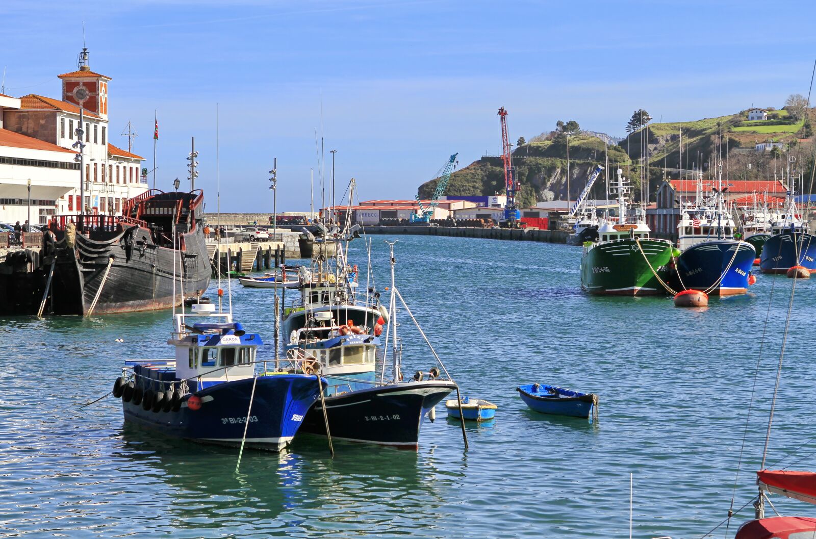 Canon EOS 7D sample photo. Port of bermeo, port photography