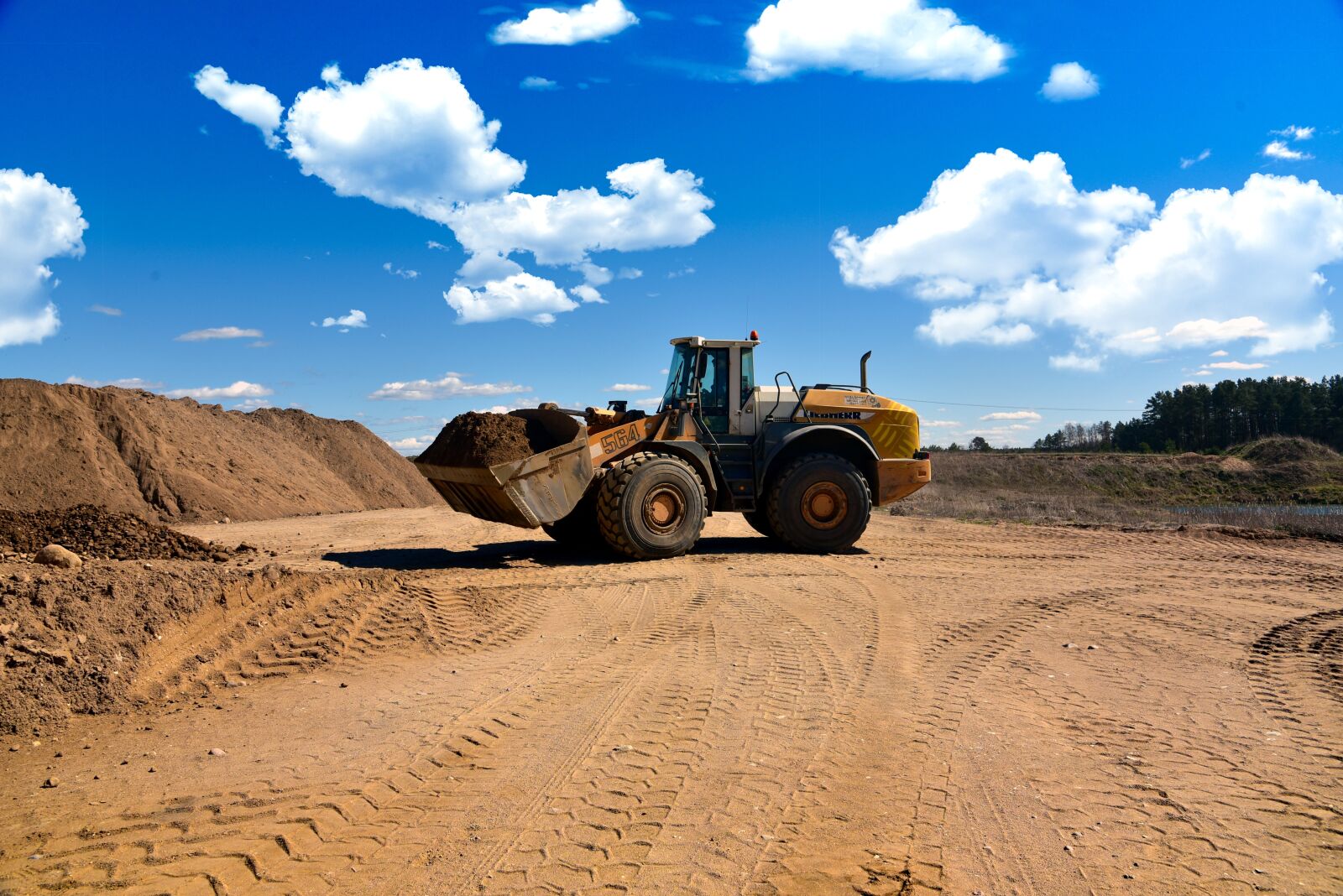 Nikon D750 sample photo. Excavator, heavy equipment, gravel photography