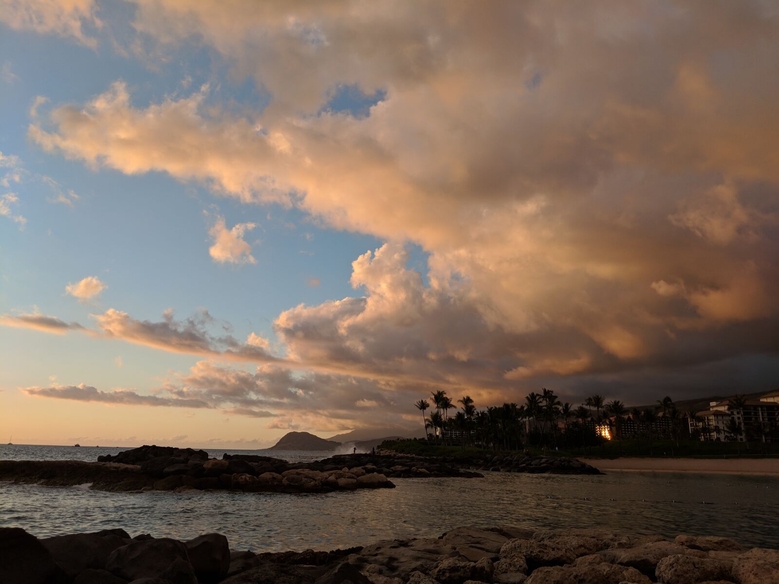 Google Pixel 2 sample photo. Sunset, ocean, sky photography