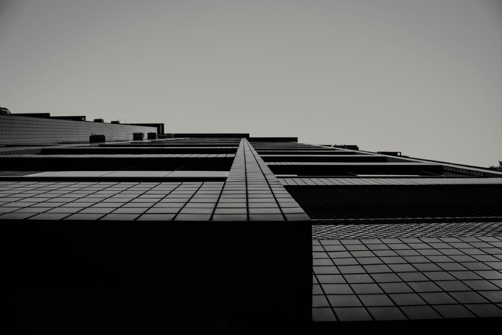 Canon EOS 1200D (EOS Rebel T5 / EOS Kiss X70 / EOS Hi) sample photo. Architecture, black, and, white photography
