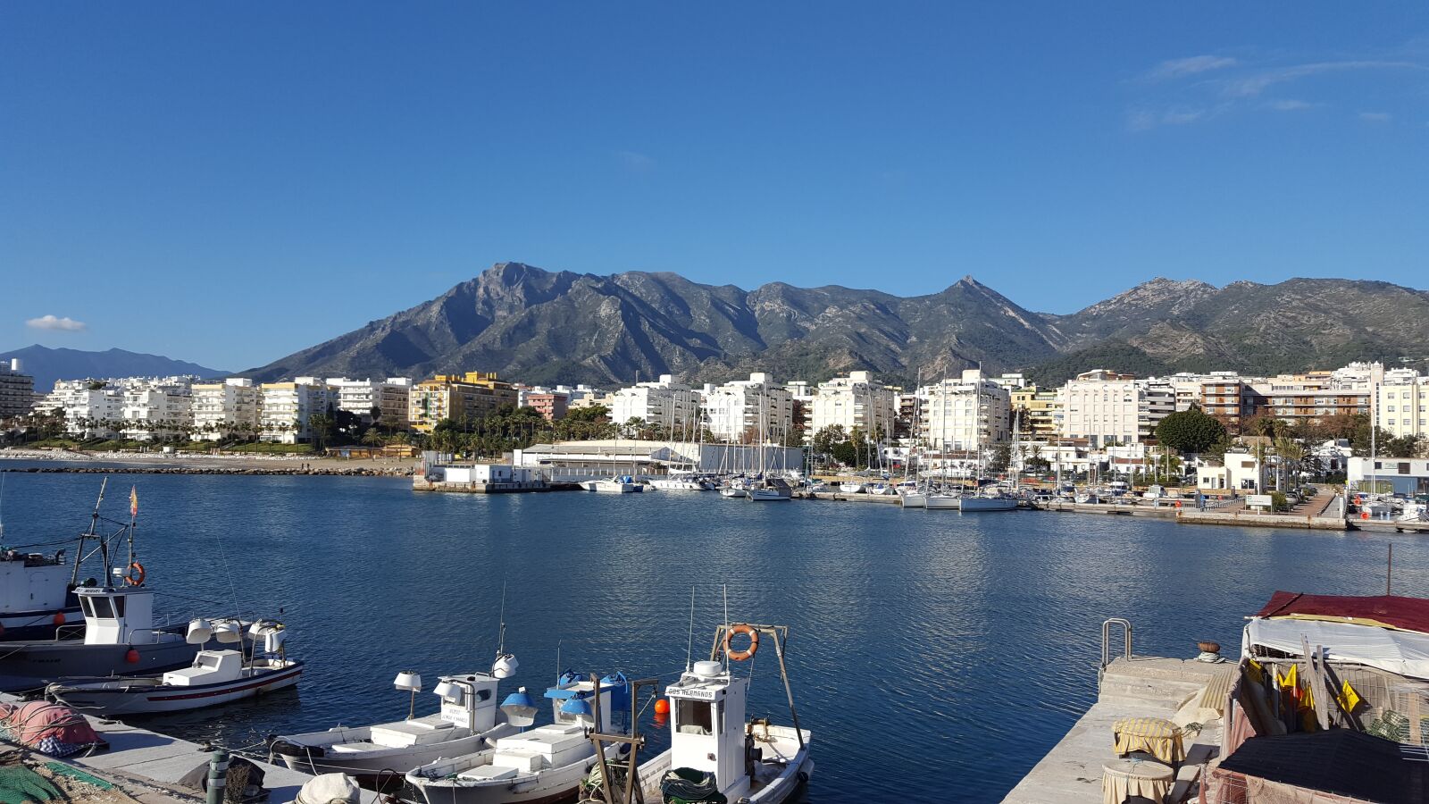 Samsung Galaxy S6 sample photo. Port, marbella, andalusia photography