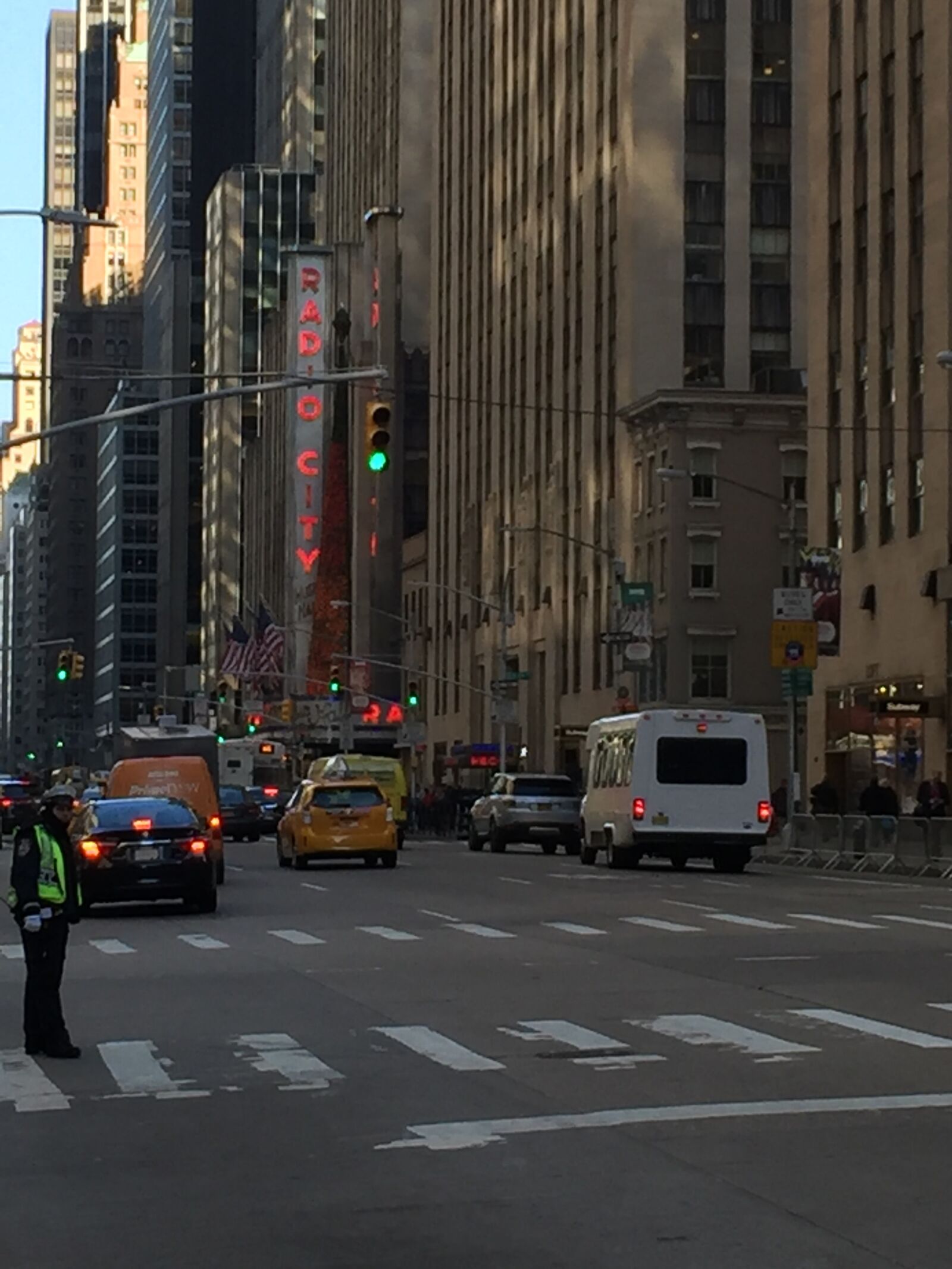 iPhone 6 Plus back camera 4.15mm f/2.2 sample photo. Cars, city, new, york photography