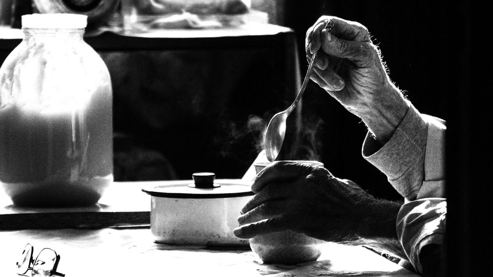 Nikon D3100 sample photo. Coffee, people, hand photography
