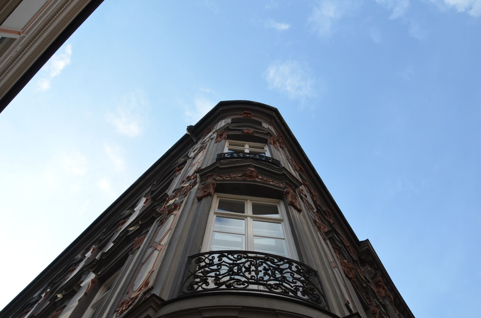 Nikon D5100 sample photo. House, window, ornament photography