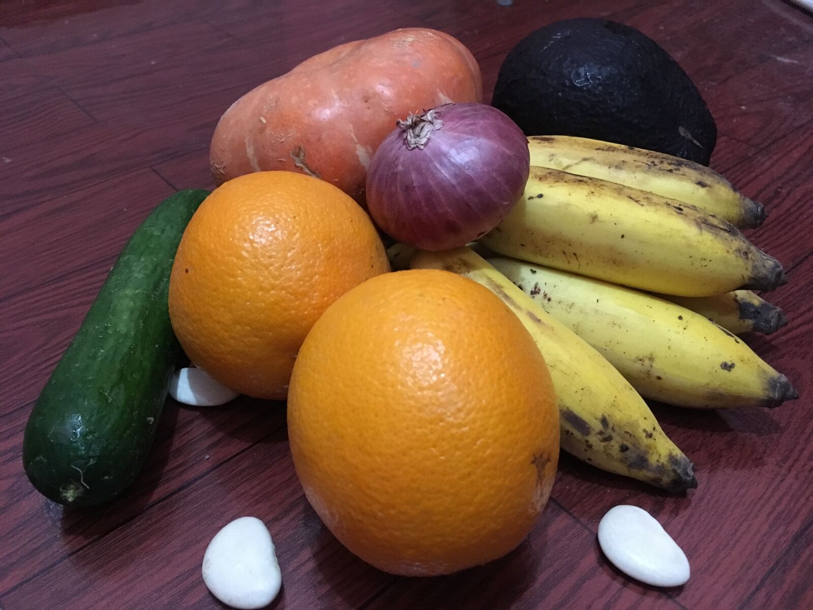 iPhone SE back camera 4.15mm f/2.2 sample photo. Fruits, vegetables, healthy photography
