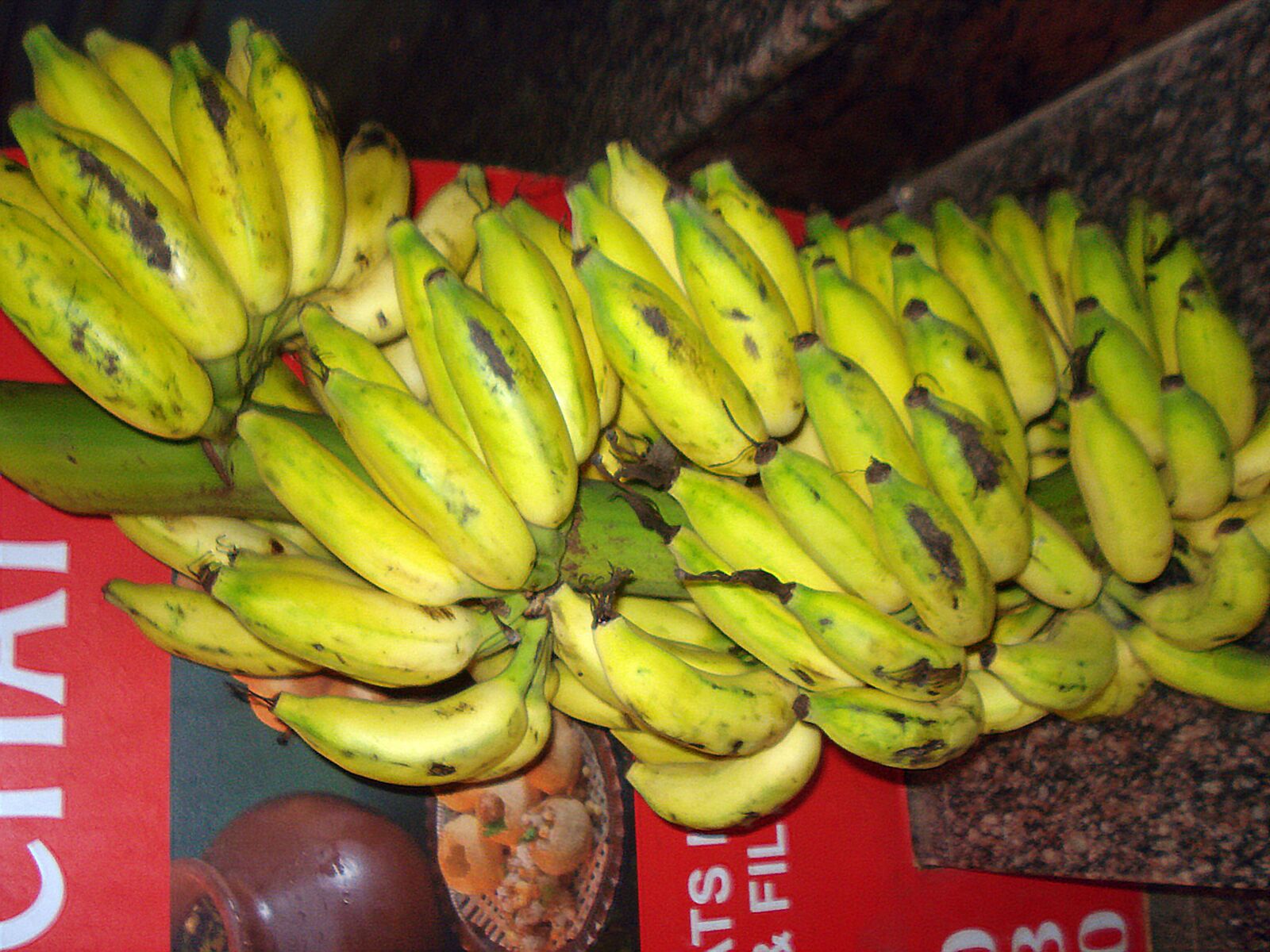 Sony DSC-W70 sample photo. Banana, bunch of banana photography