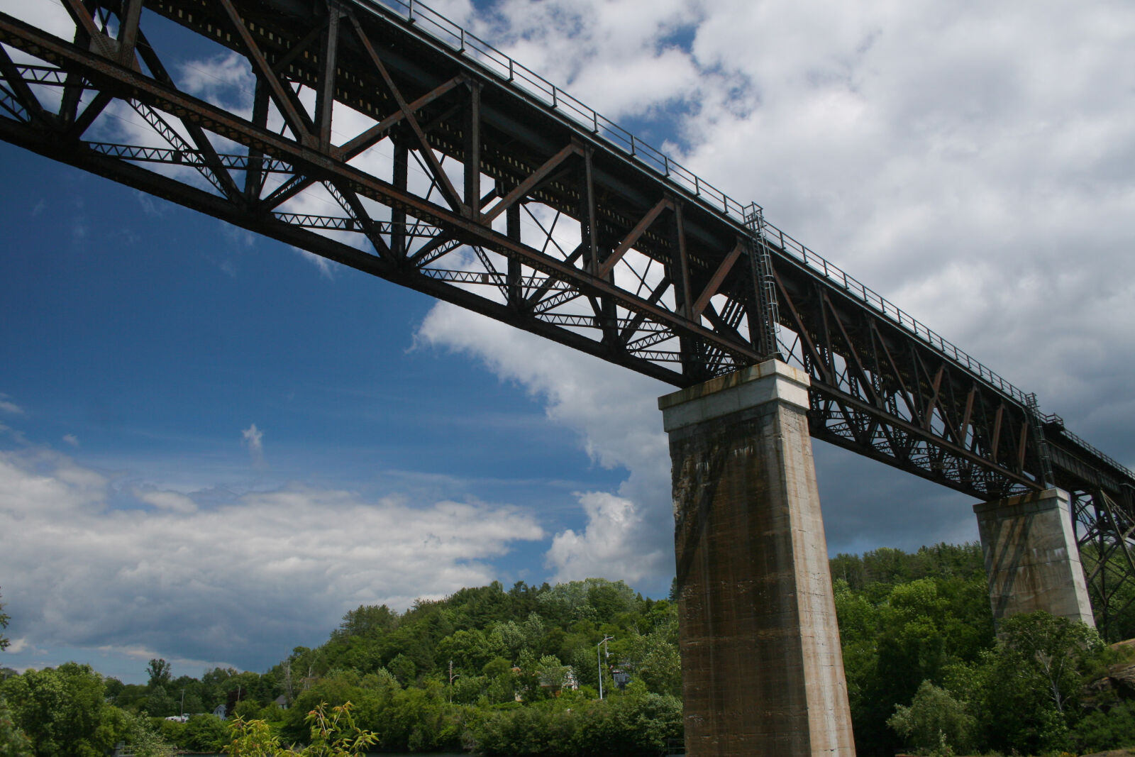 Canon EOS 20D sample photo. Blue, skies, bridge photography