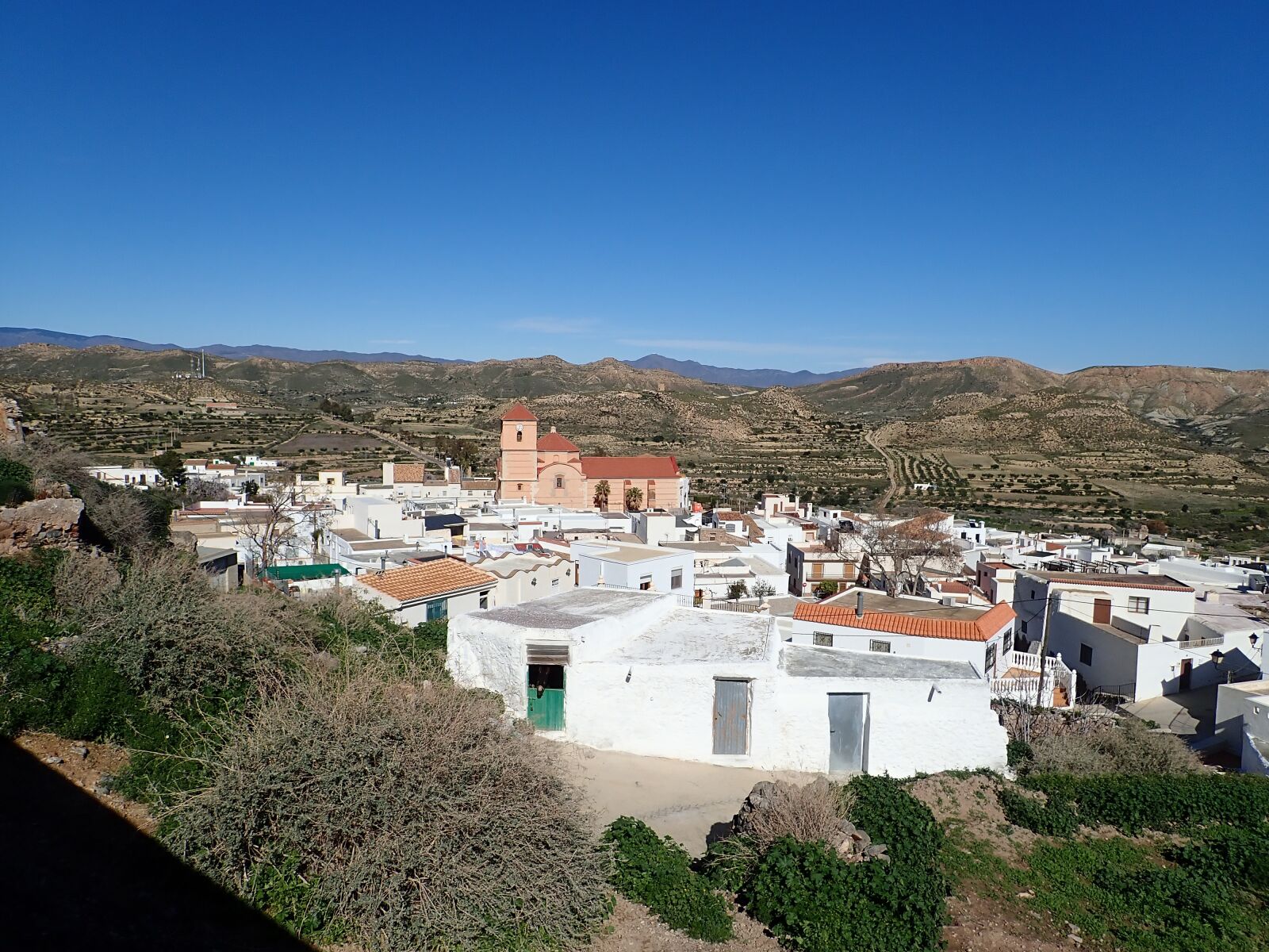 Olympus TG-5 sample photo. Lucainena, church, people photography