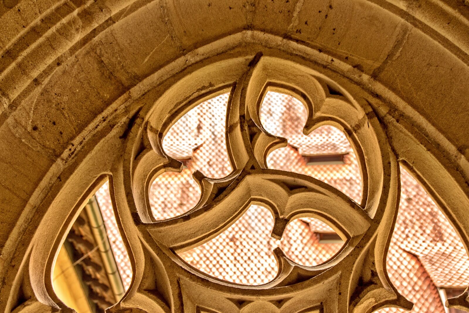 Canon EOS 700D (EOS Rebel T5i / EOS Kiss X7i) sample photo. Monastery, monastery window, architecture photography