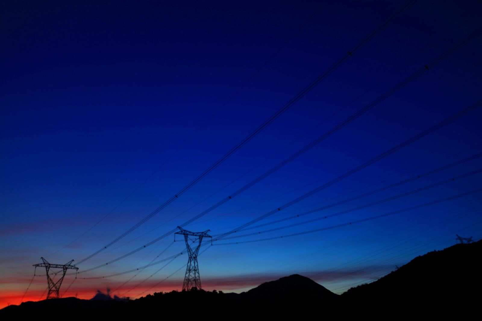 Canon EOS 5D Mark II sample photo. Power, sunset, twilight photography