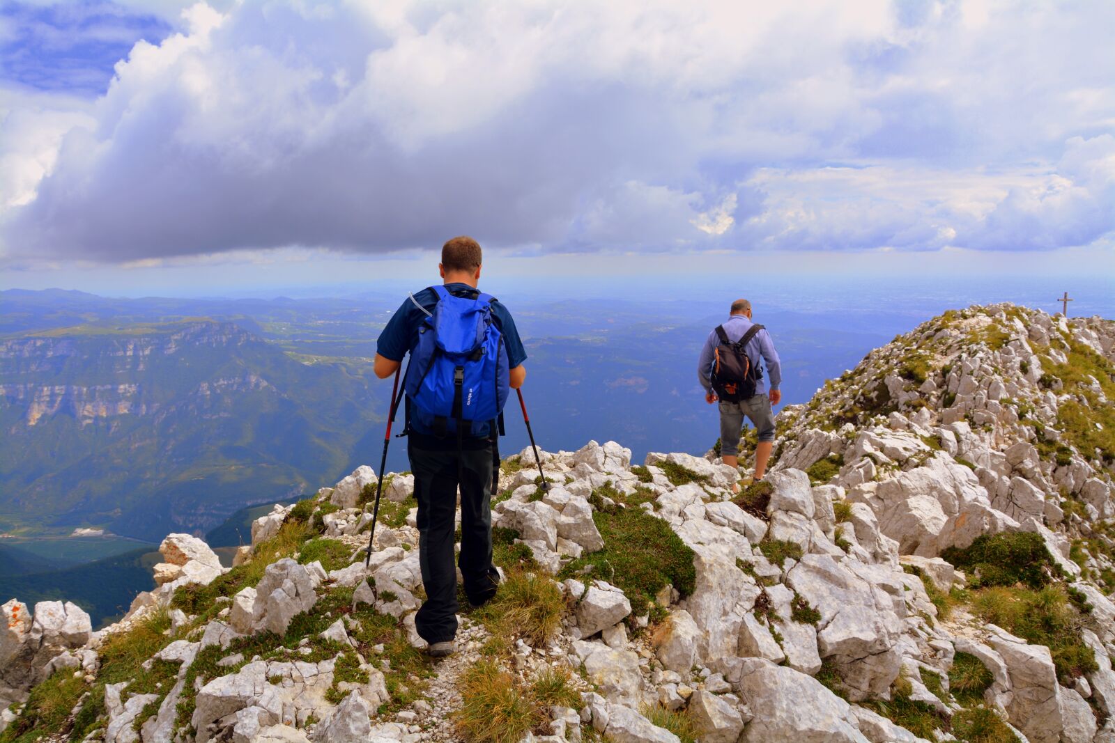 Nikon D7100 sample photo. Hiking, walk, trail photography