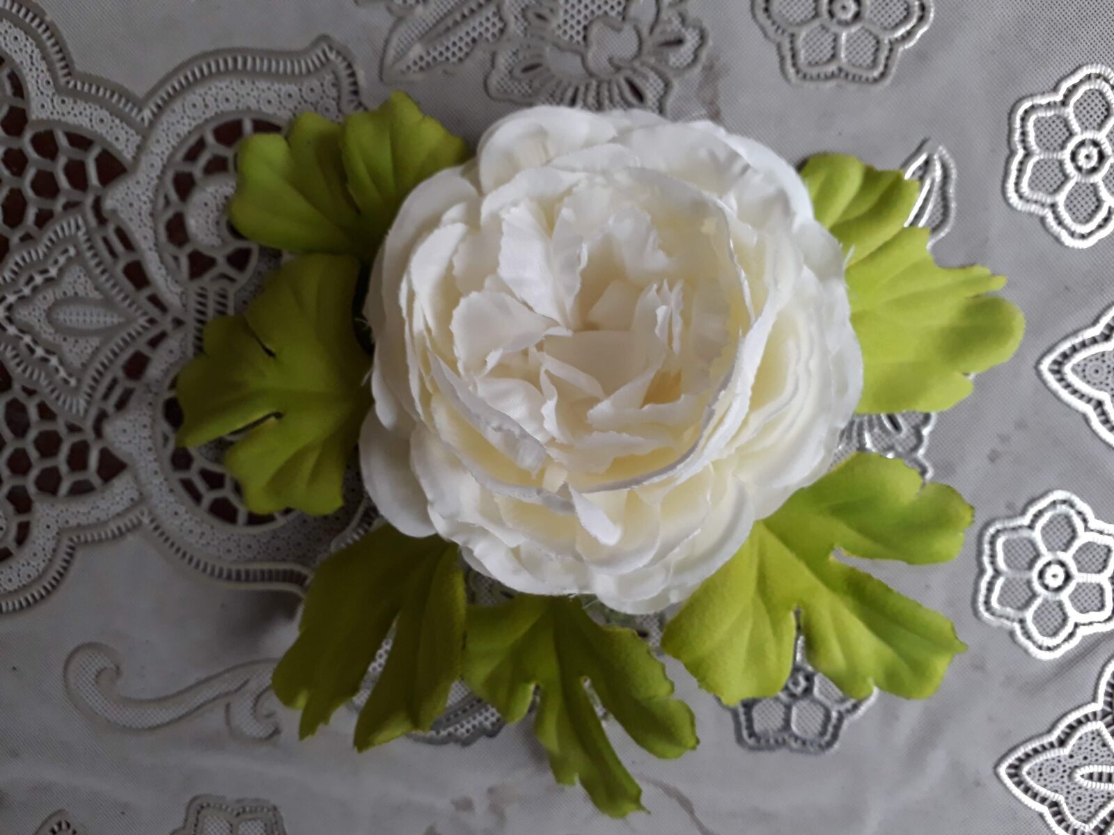 Samsung Galaxy J7 Prime sample photo. Rose, white, flower photography