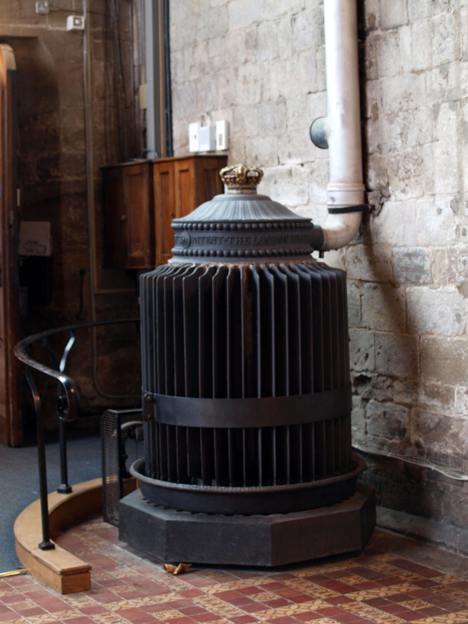 Olympus E-520 (EVOLT E-520) sample photo. Victorian, radiator, church photography