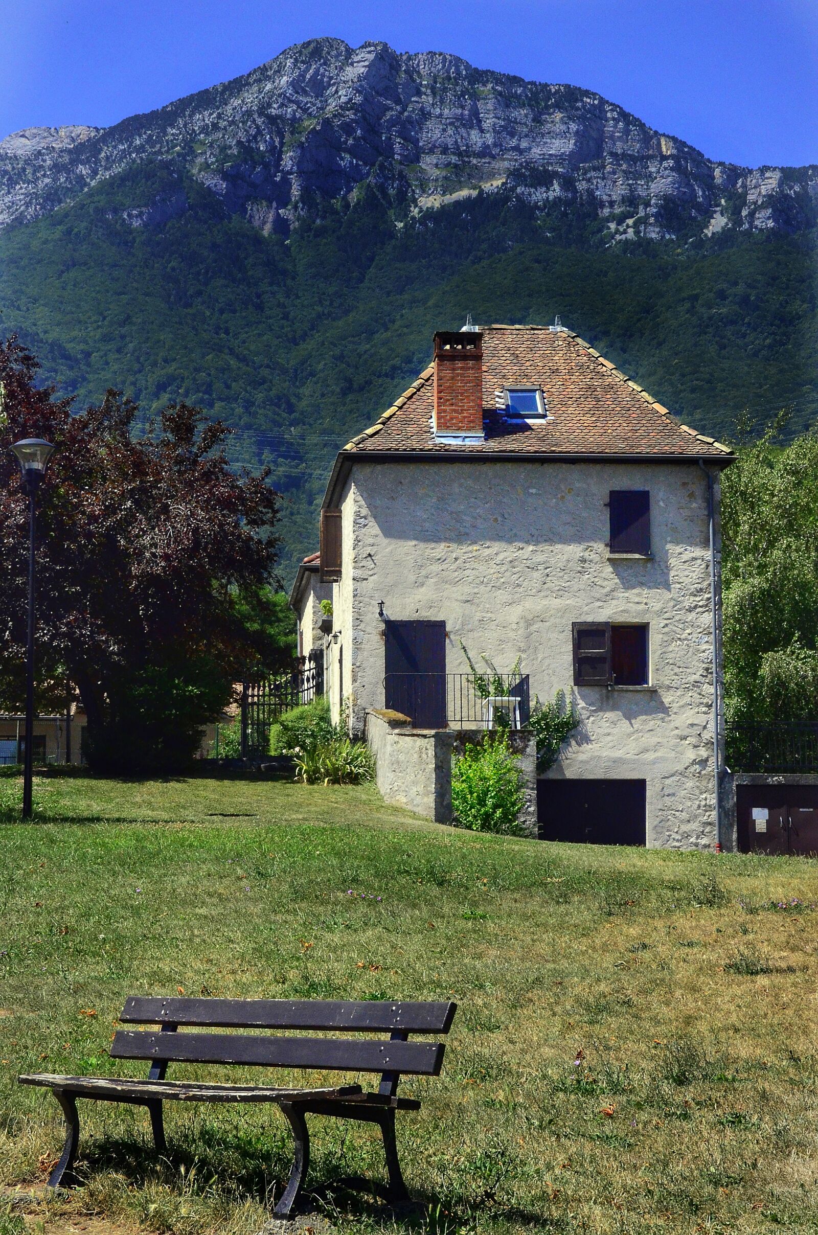Nikon D5100 sample photo. Grenoble, countryside, alps photography