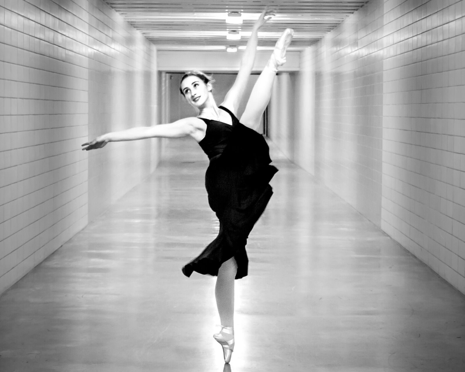 Nikon D3000 sample photo. Dancer, people, motion photography