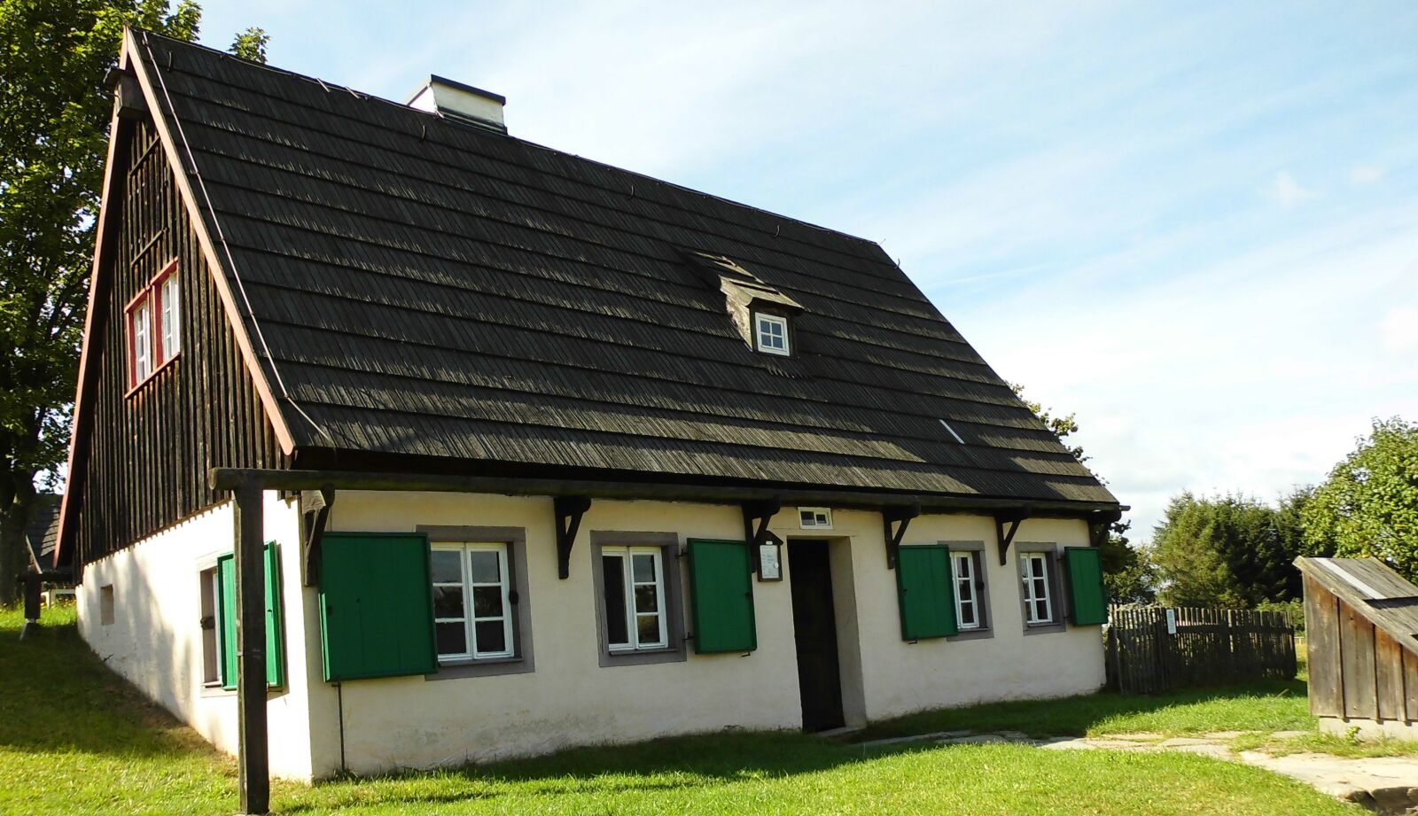 MEDION MD86824 sample photo. Seiffen, open air museum photography