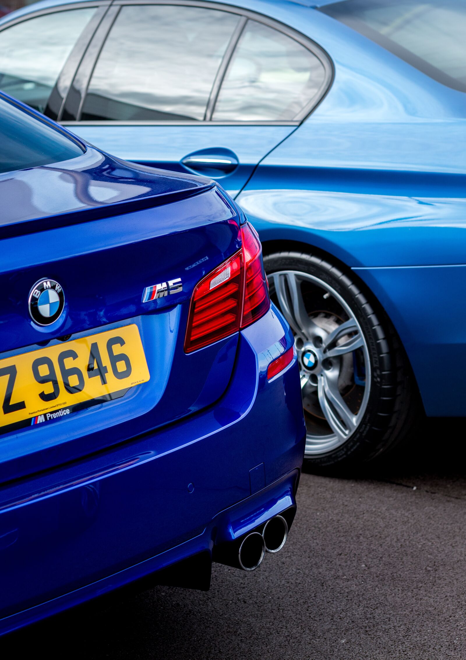 Canon EOS 70D + Canon EF 50mm F1.4 USM sample photo. Bmw m5, f10, blue photography