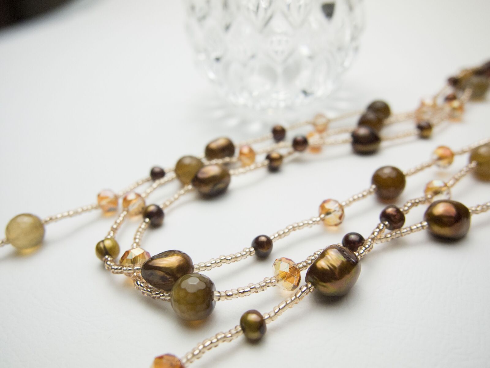Olympus PEN E-PL2 + Olympus M.Zuiko Digital 14-42mm F3.5-5.6 II sample photo. Freshwater pearl, necklace, accessories photography