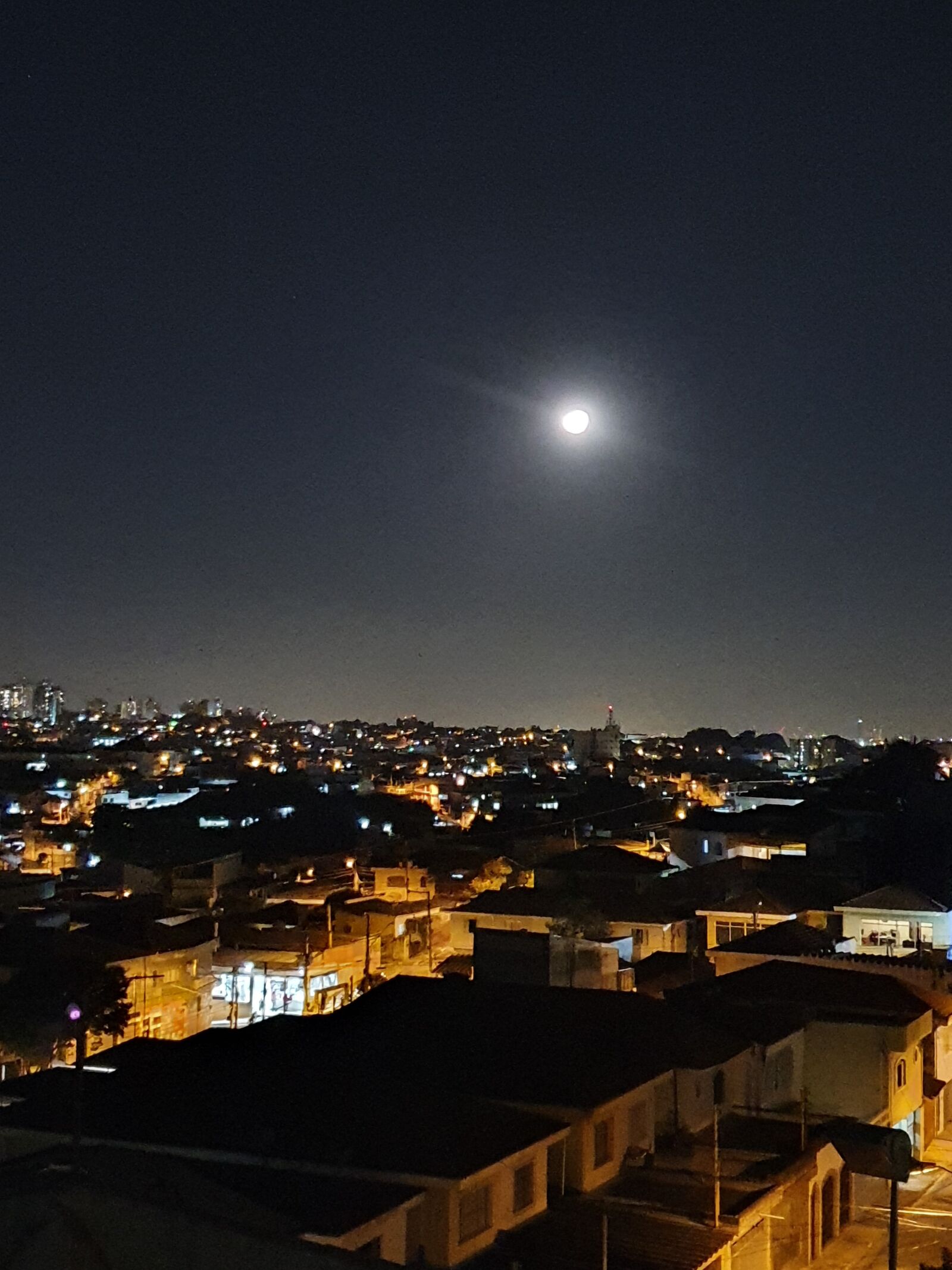 Samsung SM-G975F sample photo. Sky, moon, night photography