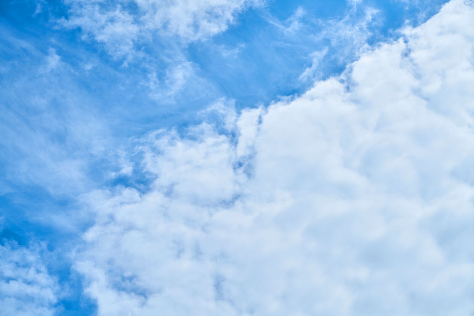 Sony a7R II sample photo. Cloud, blue, white photography