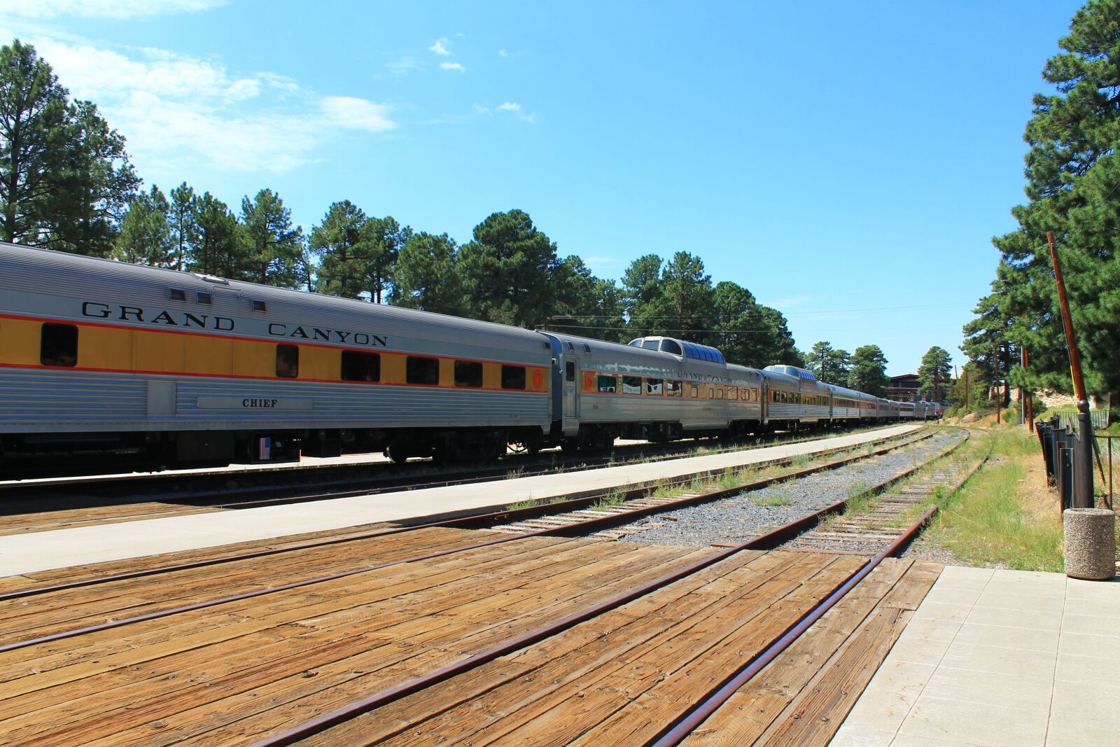 Canon EOS 1100D (EOS Rebel T3 / EOS Kiss X50) sample photo. Train, america, large canyon photography