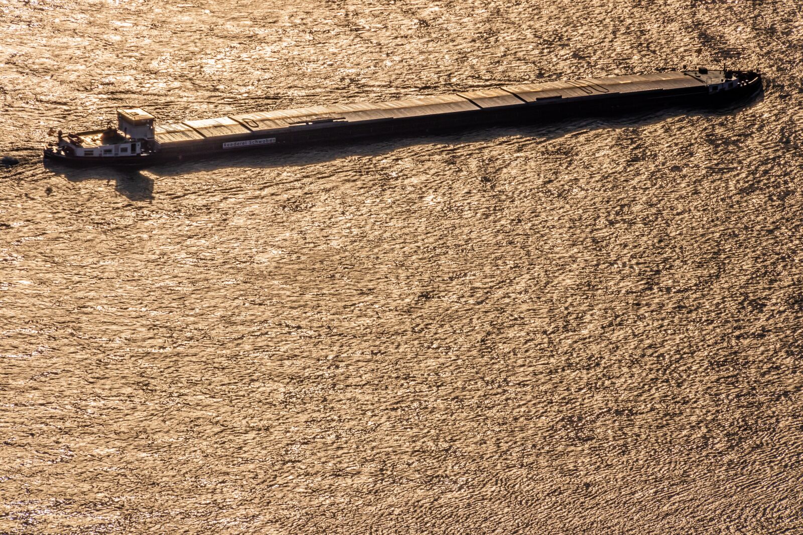 Canon EOS 80D sample photo. Freighter, frachtschiff, river photography