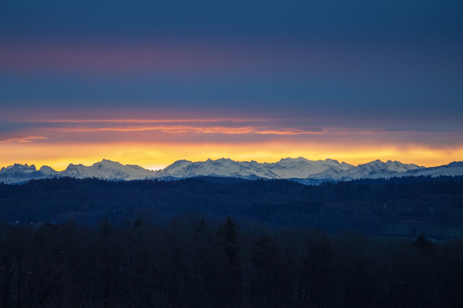 Canon EOS 6D Mark II sample photo. Mountain range, sunrise, morning photography