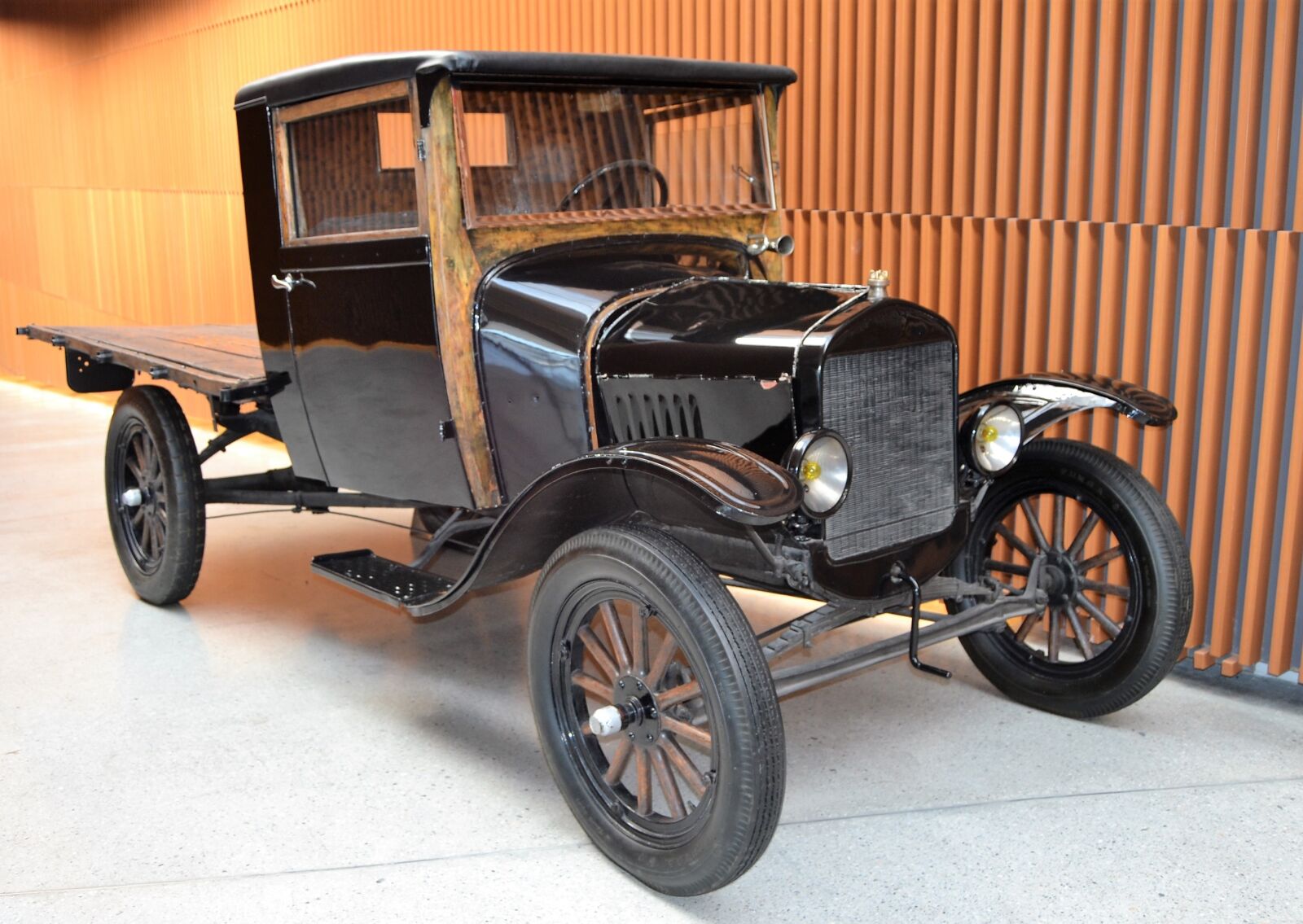 Nikon D3100 sample photo. Park-science-granada, antique car, automobile photography
