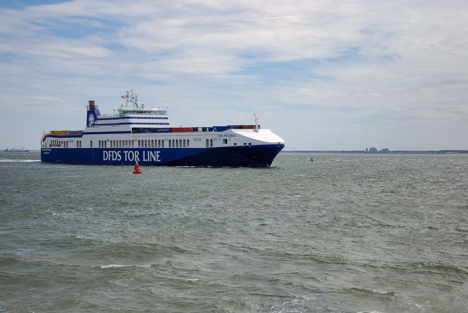 Nikon D80 sample photo. Ferry, north sea, ship photography