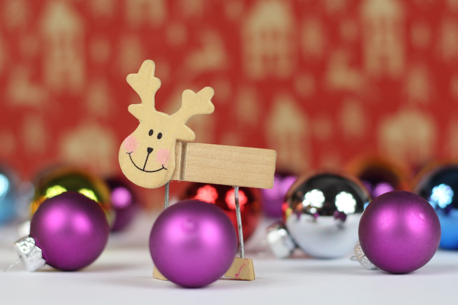 Canon EOS 100D (EOS Rebel SL1 / EOS Kiss X7) sample photo. Christmas, holidays, christmas baubles photography