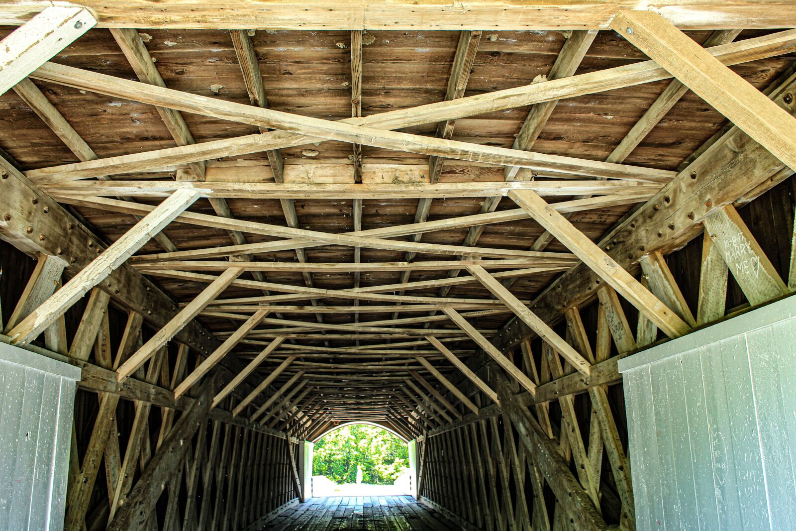 Canon EOS 4000D (EOS Rebel T100 / EOS 3000D) sample photo. Bridge, wooden bridge, wood photography