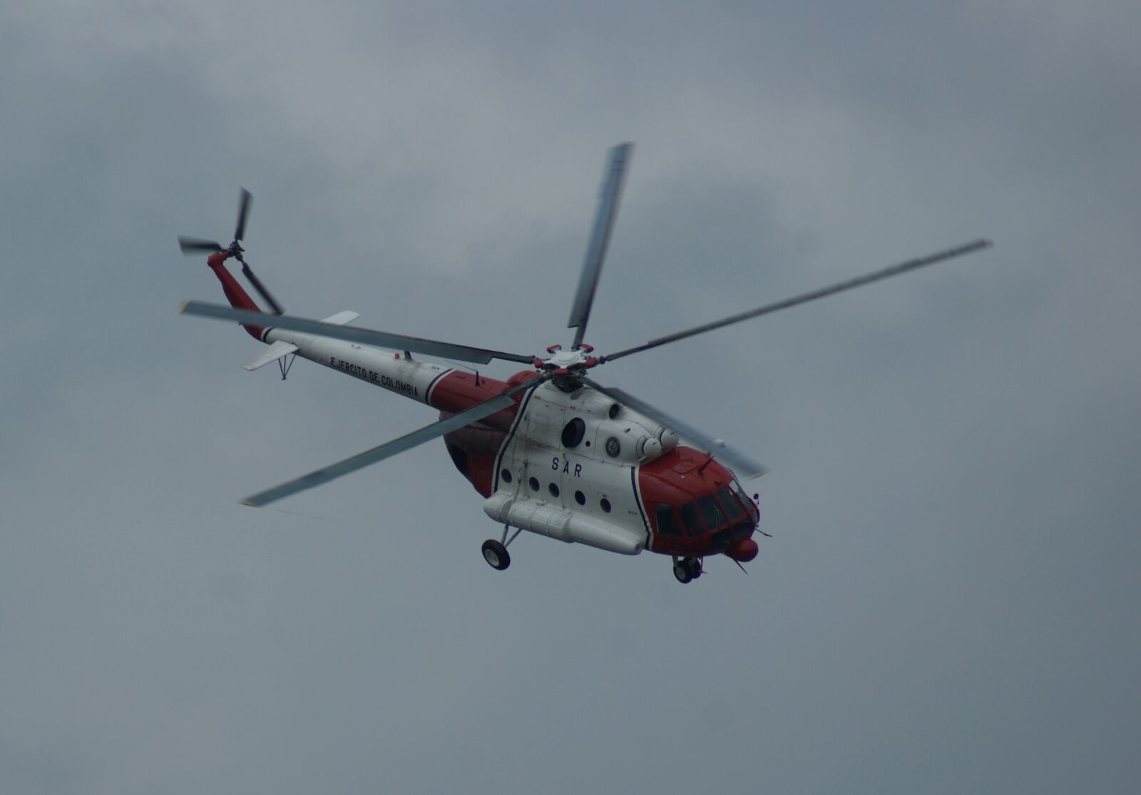 Sony Alpha DSLR-A390 sample photo. Helicopter, rescue, in photography