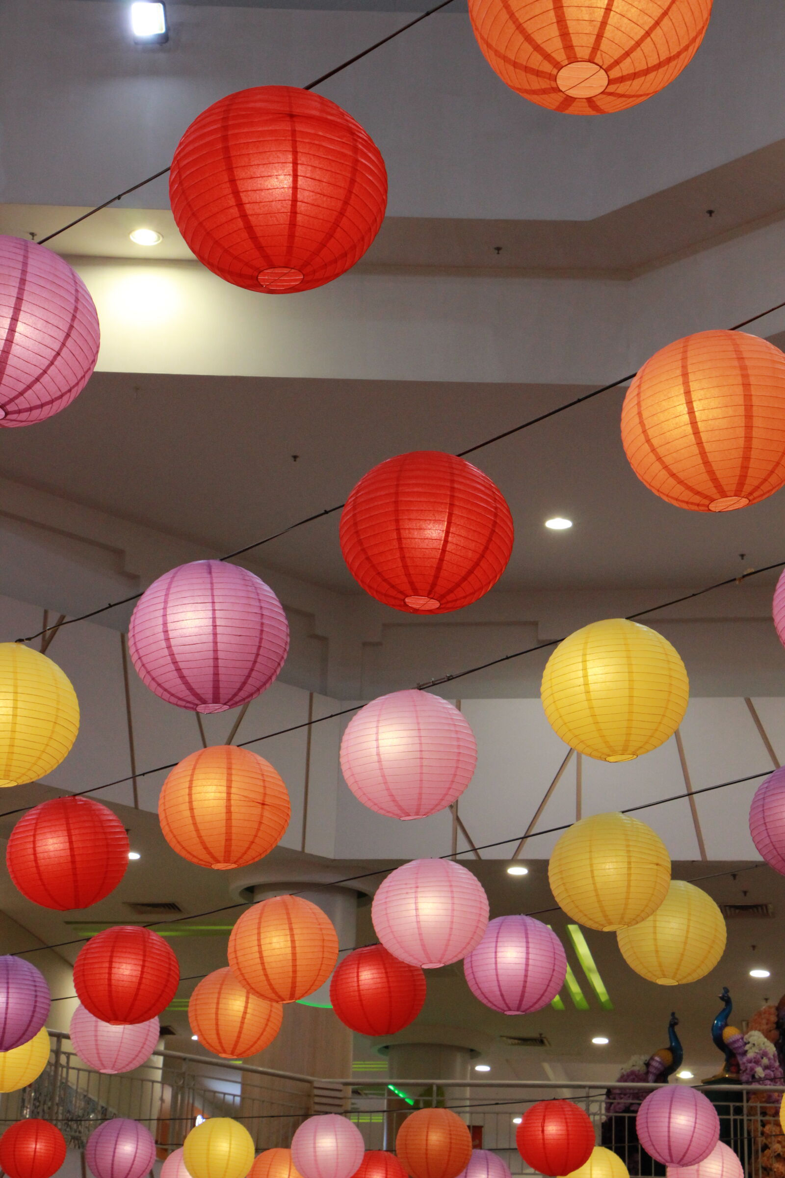 Canon EOS 600D (Rebel EOS T3i / EOS Kiss X5) sample photo. Lantern 1 photography